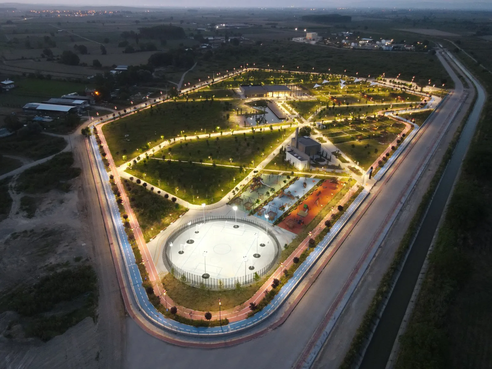 Bursa Millet Bahçesi — görsel 1